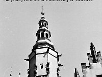 30  Jawor - rynek - lata 1979-1989  Widok na wieżę ratusza od strony zachodniej.