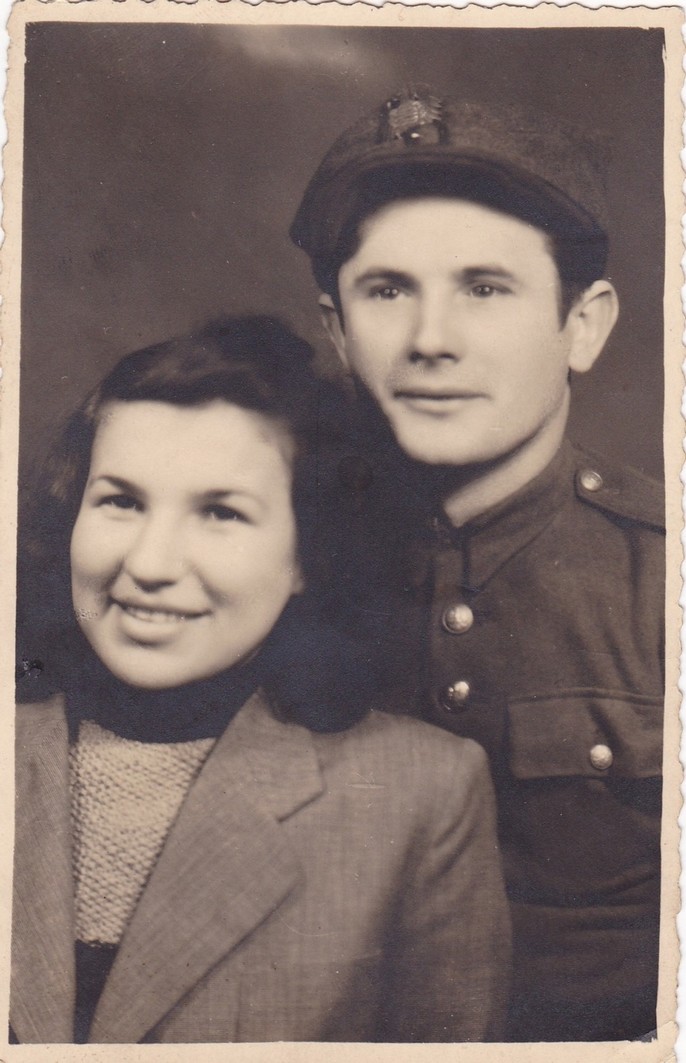 Eugenia Magdziarz z mężem Janem – zdjęcie ślubne 1945 r.