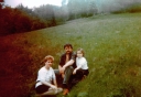 6. Waldemar Leśniak z rodziną - żona i córka Aneta na wycieczce 1983 r.