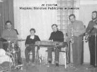 197x-22  Lata 70-te    Od lewej:  Marian Szarek (perkusja), Leszek Kozik (organy), Piotr Zieliński (saksofon), Ireneusz Płaskociński (gitara)