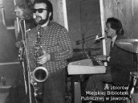 197x-59  Lata 70-te  Jawor    Od lewej: Tadeusz Dobosz (gitara basowa), Stanisław Selent (saksofon), Ryszard Krysiak (organy)