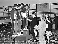 1992-72  25-26 kwietnia 1992  Jawor, hala sportowa, ul. Chrobrego  Puchar Polski w Skokach na Trampolinie    Nagrody wręcza: Renata Lewandowska - trenerka ze Złotoryi