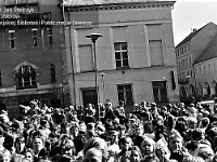 1987-32  Rok 1987  Jawor, Rynek   Biegi szkolne    W tle widoczny budynek Teatru Miejskiego