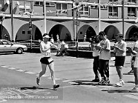 1996-42  8 czerwca 1996  Jawor, Rynek  II Półmaraton Jaworski o Puchar Burmistrza Jawora    W tle fragment zachodniej części pierzei północnej