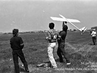 1987-103  6 czerwca 1987 r.  Stary Jawor. Łąki przy Nysie Szalonej  Zawody modeli latających