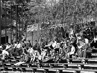 1981-26  1981  Bolesławiec, ul. Spóldzielcza 2  Mecz Kużni/Jaworzanki z Budowlanym Klubem Sportowym Boles?awiec      Mecz Kuźni/Jaworzanki z BKS-em  w sezonie 1980/1981.Piłkarze z Jawora wywalczyli historyczny awans do III ligi. Obie drużyny solidarnie wtedy wygrały na boiskach rywali po 1:0.