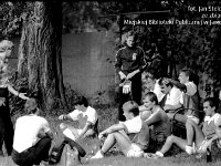 1986-87 07  1986  Jawor, ul. Parkowa 8, stadion miejski  Mecz ligowy Kuźni Jawor      Stoja Henryk Dulik asystent trenera, Marek Grzeda bramkarz, siedzą od lewej Sławek Bliskowski, Adam Gabryś, Hemnryk Kasprzak, Andrzej Ignatiuk, Krzysztof Ziemba, Jarosław Sitko, (..), Marek Spurek.