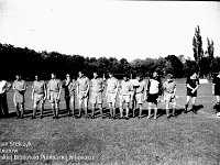1993-13  14 sierpnia 1993  Jawor, Parkowa 8, stadion miejski  Mecz Kuźnia Jawor Polonia Świdnica      Wynik meczu 0:0.  Na zdjęciu od lewej Mieczysław Bieniusiewicz,Stanisław Chłopek, Marek Nieć, Sławomir Brzyk, Krzysztof Ziemba, (..),(..), Wojtek Zbróg, Sasza Ilicz, Norbert Olanin, Henryk Kasprzak , Ireneneusz Skulski