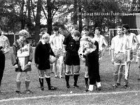 1993-04  1993  Jawor, ul. Parkowa 8, stadion miejski  Mecz harytatywny Kuźnia Jawor, Zagłębie Lubin      Od lewej Henryk Kasprzak, Irenusz Skulski