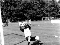 1993-11  1993  Jawor, Parkowa 8, stadion miejski.  mecz Kuźnia Jawor, Piława.      Tuniej piłkarski organizowany przez przez Gazetę Jaworską.