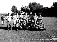 1994-02  1994  Jawor, Parkowa 3, stadion miejski  Mecz Kuźnia Jawor, Moto Jelcz Oława      Od lewej Mieczysław Bieniusiewicz, Adam Haczkiewicz, Wojtek Zbróg, Hubert Łukasik, Sławek Brzyk,Rafał Majka, Marek Nieć, Ireneusz Skulski,  Od lewej siedzą Piotyr Smyk, Sławek Łukasik, Piotr Mikuła, Mariusz Bajek, Stanisław Chłopek, Marek Przerywacz