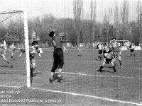 1997-09  listopad 1997  Jawor, Parkowa 8, stadion miejski  Mecz ligowy Kużnia Jawor, Wiktoria Szczaniec      Wynik 5:1 dla jaworzan.