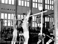 1996-04  1996 r.  Jawor, Plac Bankowy 1.Szkoła Podstawowa nr 2, sala gimnastyczna  Klub Sportowy Olimpia
