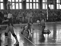 1997-27  1997 r.  Jawor, Plac Bankowy 1.Szkoła Podstawowa nr 2, sala gimnastyczna  Klub Sportowy Olimpia