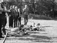 1971-11  1971  Grzegorzów, strzelnica Ligii Ochrony Kraju  Zawody strzeleckie      Pierwszy z  prawej Mirosław Olichwer (stoi)