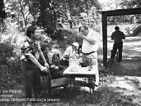 1993-52  10  lipca 1993 r.  Grzegorzów. Strzelnica LOK  Zawody      Zawody strzeleckie zorganizowane przez Komendę Rejonową Policji w Jaworze.  Zawody w strzelaniu z pistoletu wz 33, startowały drużyny składające się z pracowników instytucji i zakładów jaworskich.