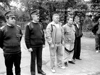 1994-16  1994 r.  Grzegorzów. Strzelnica Ligii Obrony Kraju  Zawody strzeleckie      Zawody zkończone wręczaniem odznaczeń dla zsłużonych.