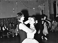 1985-10  1985  Jawor, ulica Piastowska 2. Klub Relaks  V Turniej Tańca Towarzyskiego