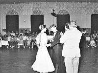 1986-27  1986  Jawor, ulica Piastowska 2. Klub Relaks  Turniej Tańca Towarzyskiego