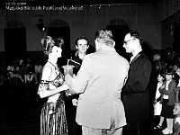 1986-33  1986  Jawor, ulica Piastowska 2. Klub Relaks  Turniej Tańca Towarzyskiego    Na zdjęciu z prawej Zbigniew Zasada