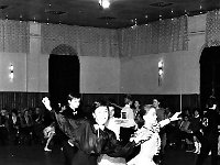 1986-05  1986  Jawor, ulica Piastowska 2.Klub Relaks  Turniej Tańca Towarzyskiego sekcja młodzieżowa