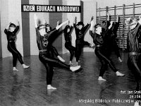 1988-09  1988 r.  Jawor, Chrobrego 26 A, Hala Sportowa Towarzytwa Krzewienia Kultury Fizycznej Jaworzanie  Dzień Edukacji Narodowej    Pokazy tańca