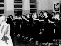 1988-23  1988 r.  Jawor, Chrobrego 26 A, Hala Sportowa Towarzytwa Krzewienia Kultury Fizycznej Jaworzanie  Dzień Edukacji Narodowej    Pokazy tańca