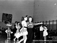 1989-43  1989 r.  Jawor, Chrobrego 26 A, Hala Sportowa  Turniej Tańca Towarzyskiego    Turniej tanca towarzyskiego dla mlodziezy.