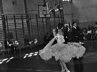 1993-18  29-30 maja 1993 r.  Jawor, Plac Bankowy 1, Szkoła Podstawowa nr 2 w Jaworze  Jaworski Klub Taneczny Roman. Impresje taneczne