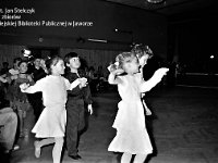 1994-05  1994 r.  Jawor, Parkowa 5, Klub Technika  Mikołajki, pokaz tańca towarzyskiego