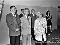 1997-13  07 czerwca 1997 r.  Jawor, Plac Bankowy 1. Szkoła Podstawowa nr 2 w Jaworze  Impresje Taneczne '97      Beata Lichtarska sędzina i trenerka  z prawej strony.