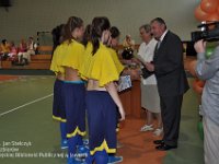 2011-133  22 maja 2011 r.  Jawor,ul. Wiejska 5. Hala Sportowa, Powiatowe Centrum Kształcenia Zawodowego   Ogólnopolski Turniej Tańca Nowoczesnego Disco Dance    Organizatorzy : Studio Tańca i Ruchu I&A Kowalscy, Spółdzielczy Klub Piast, Jaworski Ośrodek Kultury. Wręczanie nagród. Na zdjęciu od prawej Artur Urbański, Danuta Lis.
