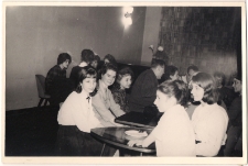 Hospitacja Oddziału Dziecięcego Biblioteki Publicznej Jawor przez bibliotekarzy z Zielonej Góry w 1962 r., zdjęcie 8