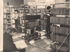 Miejska Biblioteka Publiczna w Jaworze w latach 70., zdjęcie 2