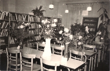 Wystawa kwiatów z okazji 22 Lipca 1974 r. w BPMiG Bolków, zdjęcie 1