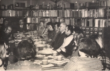 Spotkanie aktywu Koła Pprzyjacioł Biblioteki w Jaworze z okazji Święta Kobiet 1976 r., zdjęcie 4