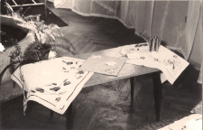 Wystawa "Zręczne ręce" w MBP w Jaworze lata 1960, zdjęcie 5