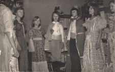 "Biały wrzos"- legenda mazurska - w wykonaniu czytelników Oddziału Dziecięcego MBP w Jaworze 1978 r., zdjęcie 8