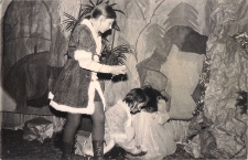 Legenda o Liczyrzepie w wykonaniu czytelników Oddziału Dzieciecego MBP w Jaworze 1978 r., zdjęcie 5