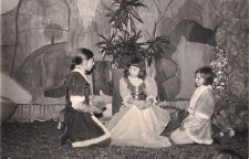 Legenda o Liczyrzepie w wykonaniu czytelników Oddziału Dzieciecego MBP w Jaworze 1978 r., zdjęcie 13