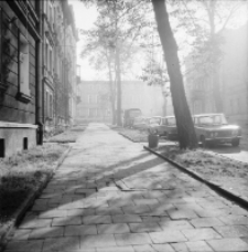 Jelenia Góra - ulica Armii Krajowej (fot. 27) [Dokument ikonograficzny]