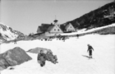 Realizacja zdjęć do filmu "Długi biały ślad" (fot. 9) [Dokument ikonograficzny]