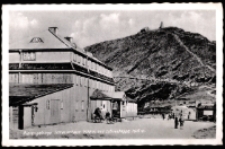 Riesengebirge. Schlesierhaus 1400 m mit Schneekoppe 1605 m. [Dokument ikonograficzny]