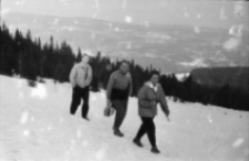 [Zimowa wycieczka] (fot. 5) [Dokument ikonograficzny]