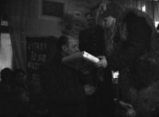 [Piechowice : "Dziadek Mr&oacute;z" w Domu Kultury] (fot. 5) [Dokument ikonograficzny]