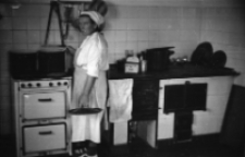 [Żłobek w Piechowicach : kuchnia] [Dokument ikonograficzny]