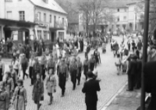 [Szklarska Poręba : pochód harcerzy] (fot. 1) [Dokument ikonograficzny]