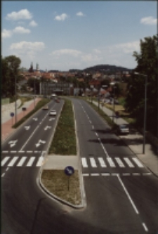 Jelenia G&oacute;ra - ul. Jana III Sobieskiego (fot. 2) [Dokument ikonograficzny]