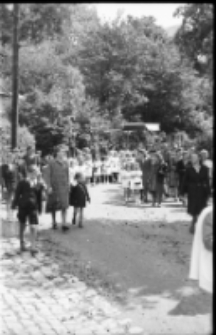 [Szklarska Poręba - procesja w święto Bożego Ciała - 1948] (fot. 15) [Dokument ikonograficzny]