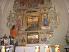 Rzeźby - montaż w kościele [Dokument ikonograficzny]